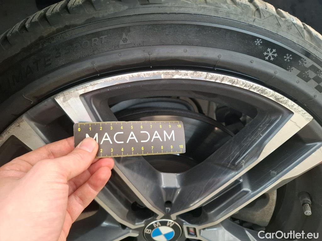  Bmw  Serie 1 BMW Série 1 / 2019 / 5P / Berline 2.0 120D AUTO M Sport #18