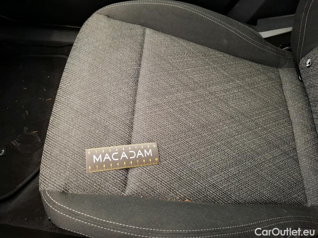  Bmw  iX 1 BMW iX1  2022  5P SUV xDrive30 Business Design #8