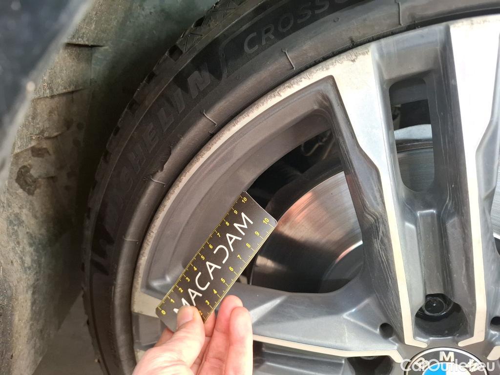  Bmw  Serie 1 BMW Série 1 / 2019 / 5P / Berline 2.0 120D AUTO M Sport #17