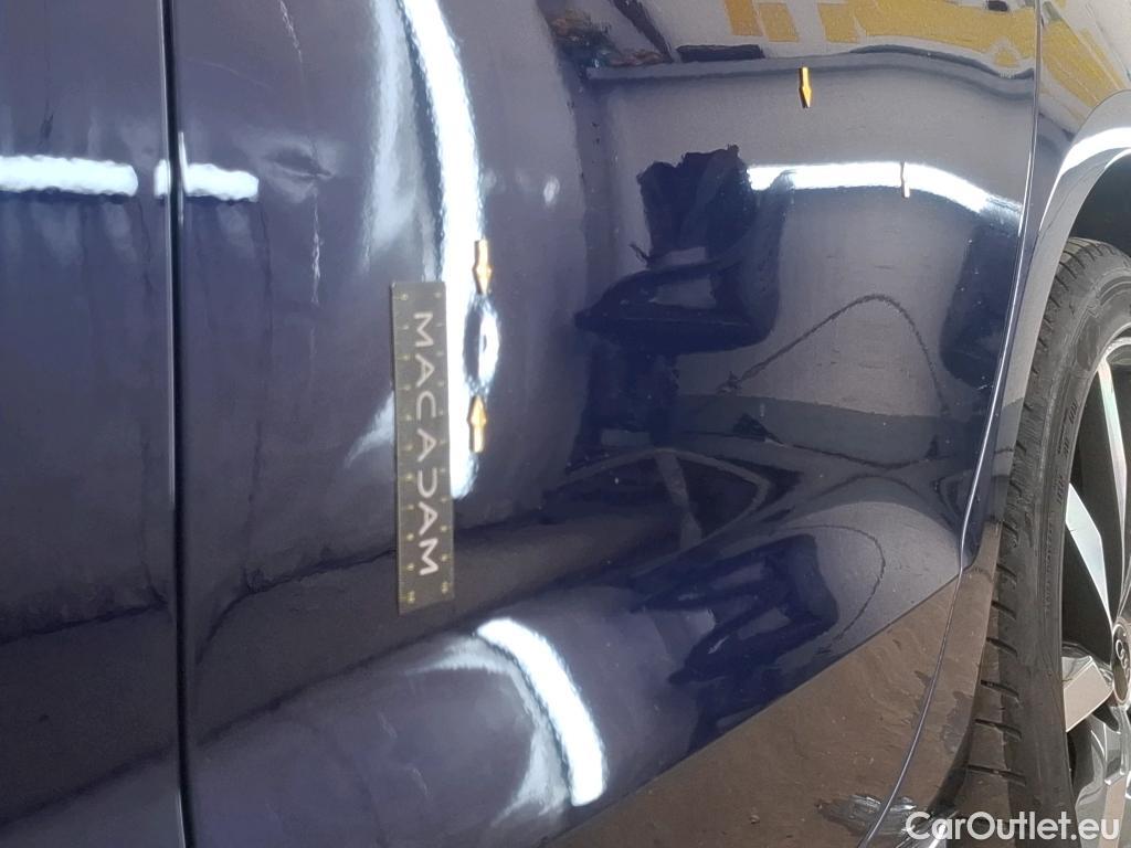  Audi  A4 AUDI  Avant / 2019 / 5P / Break 40 TFSI ultra 204 S tronic Avus #10