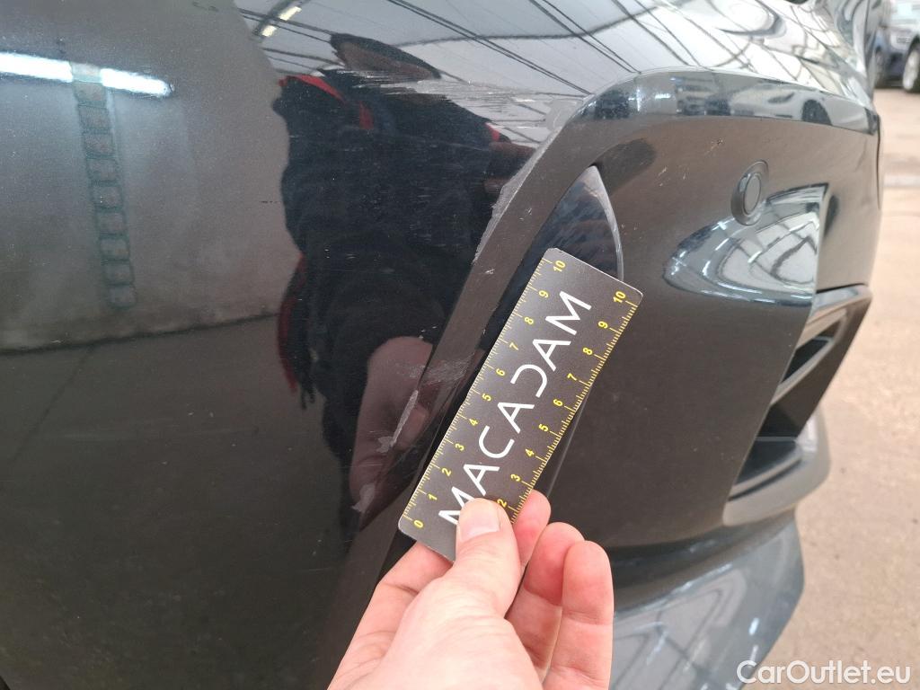  Bmw  Serie 1 BMW Série 1 / 2019 / 5P / Berline 2.0 120D AUTO M Sport #6