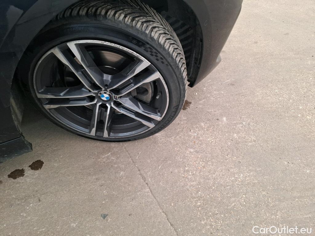  Bmw  Serie 1 BMW Série 1 / 2019 / 5P / Berline 2.0 120D AUTO M Sport #15