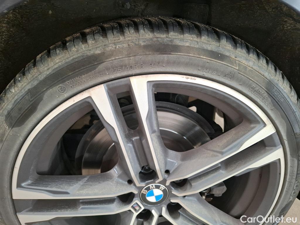  Bmw  Serie 1 BMW Série 1 / 2019 / 5P / Berline 2.0 120D AUTO M Sport #31