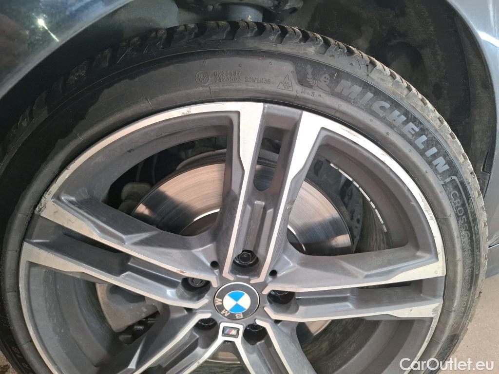  Bmw  Serie 1 BMW Série 1 / 2019 / 5P / Berline 2.0 120D AUTO M Sport #33