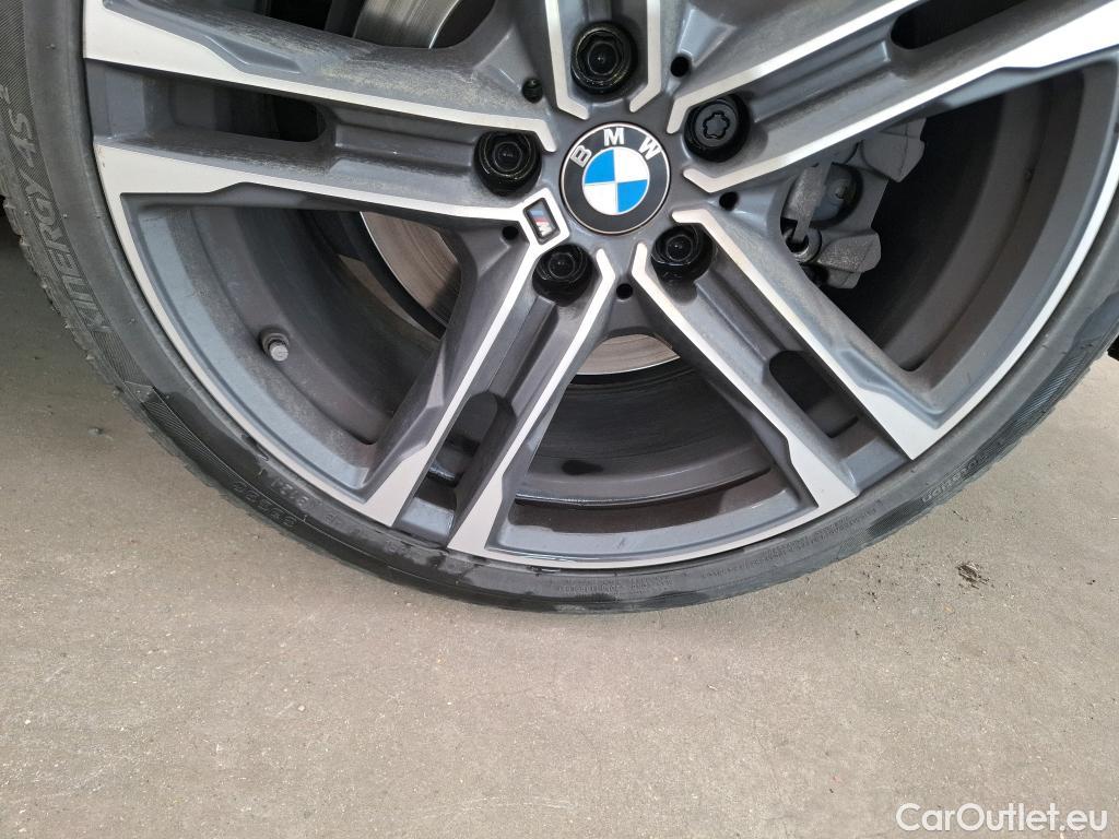  Bmw  Serie 1 BMW Série 1 / 2019 / 5P / Berline 2.0 120D AUTO M Sport #32