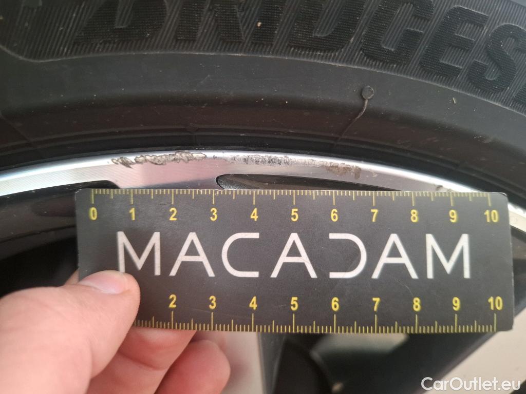  Audi  A4 AUDI  Avant / 2019 / 5P / Break 40 TFSI ultra 204 S tronic Avus #29