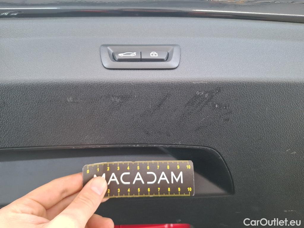  Bmw  Serie 1 BMW Série 1 / 2019 / 5P / Berline 2.0 120D AUTO M Sport #39