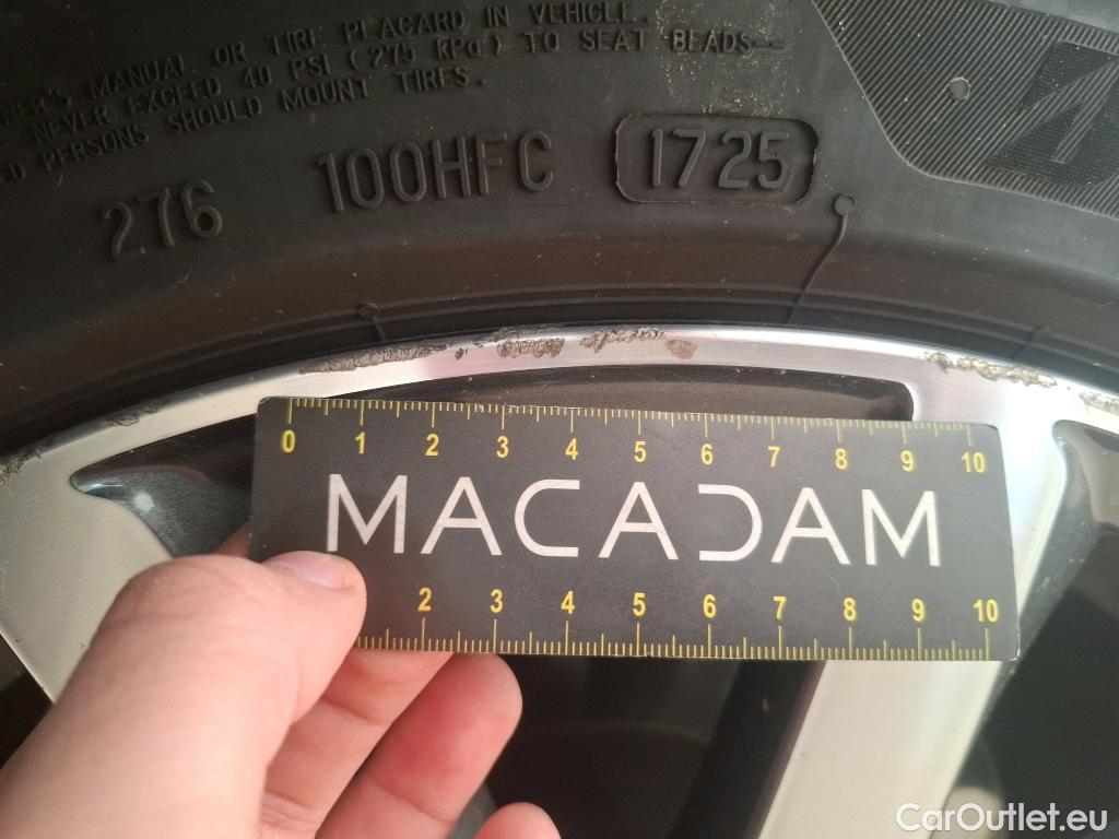  Audi  A4 AUDI  Avant / 2019 / 5P / Break 40 TFSI ultra 204 S tronic Avus #28