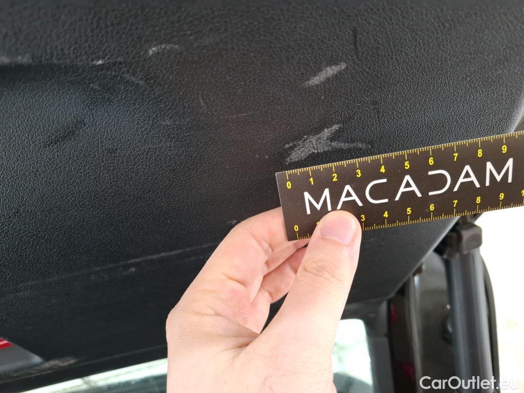  Bmw  iX 1 BMW iX1  2022  5P SUV xDrive30 Business Design #4