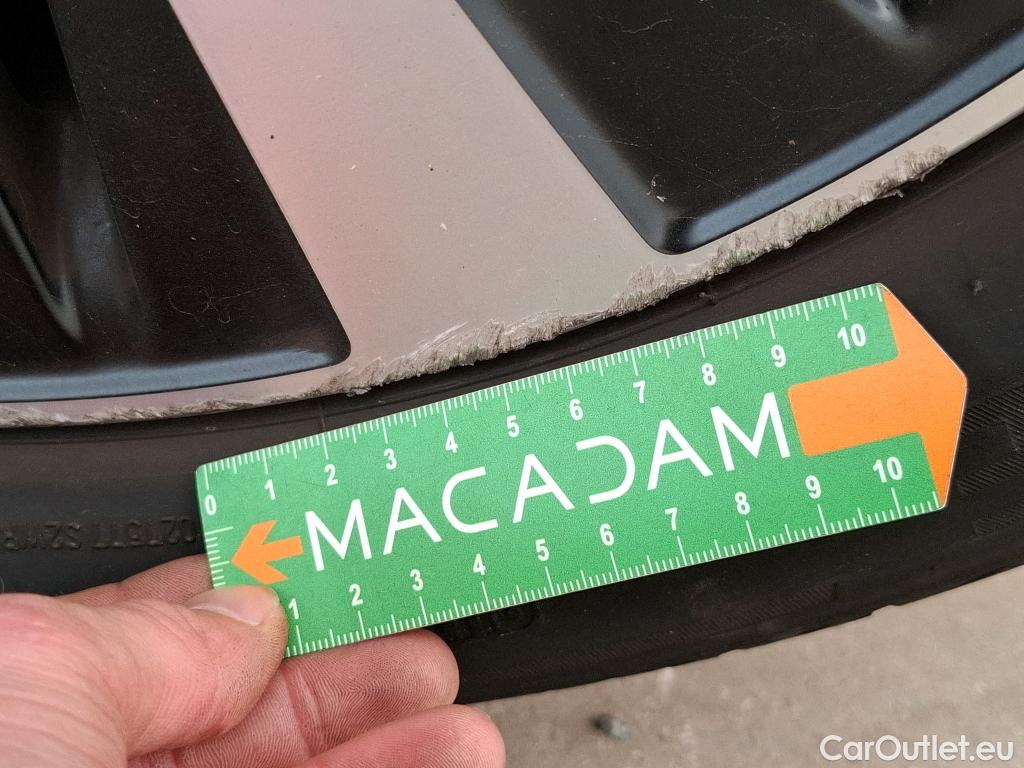  Mercedes  A-Klasse MERCEDES-BENZ Classe A Berline / 2018 / 4P / Berline A 180 Business Line #18