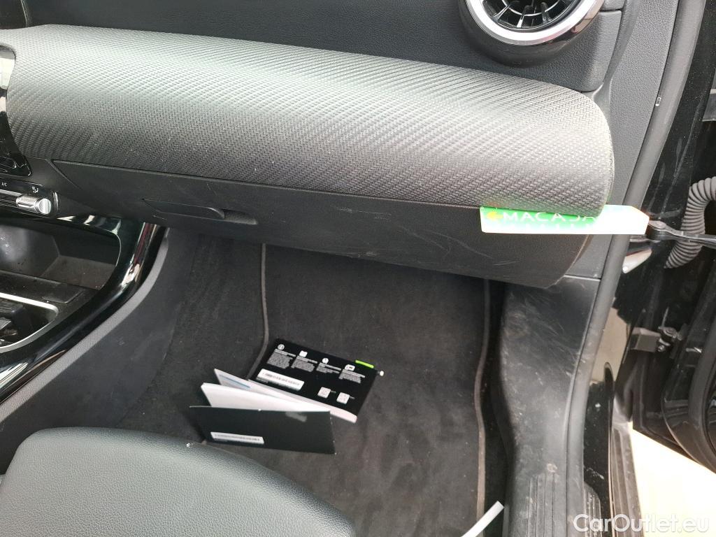  Mercedes  A-Klasse MERCEDES-BENZ Classe A Berline / 2018 / 4P / Berline A 180 Business Line #24