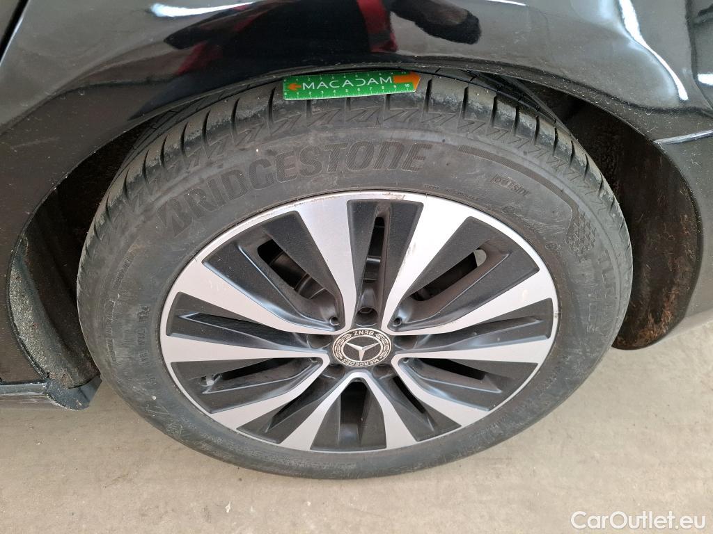  Mercedes  A-Klasse MERCEDES-BENZ Classe A Berline / 2018 / 4P / Berline A 180 Business Line #19