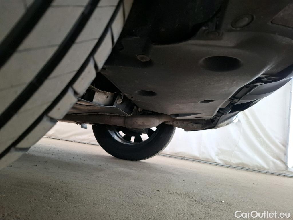  Mercedes  GLA MERCEDES-BENZ  / 2020 / 5P / SUV 2.0  200 D BUSINESS LINE DCT #24