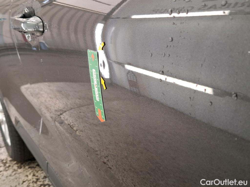  Ford  Kuga FORD  / 2019 / 5P / SUV 2.5 Dur 225 hybrid PHEV Pshift Titanium #8