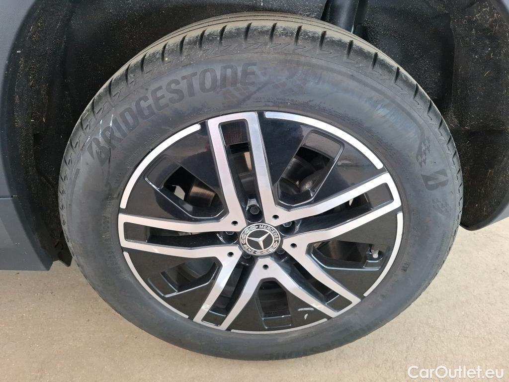  Mercedes  GLA MERCEDES-BENZ  / 2020 / 5P / SUV 2.0  200 D BUSINESS LINE DCT #44