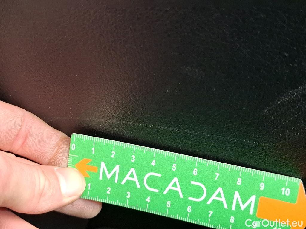  Mercedes  A-Klasse MERCEDES-BENZ Classe A Berline / 2018 / 4P / Berline A 180 Business Line #25