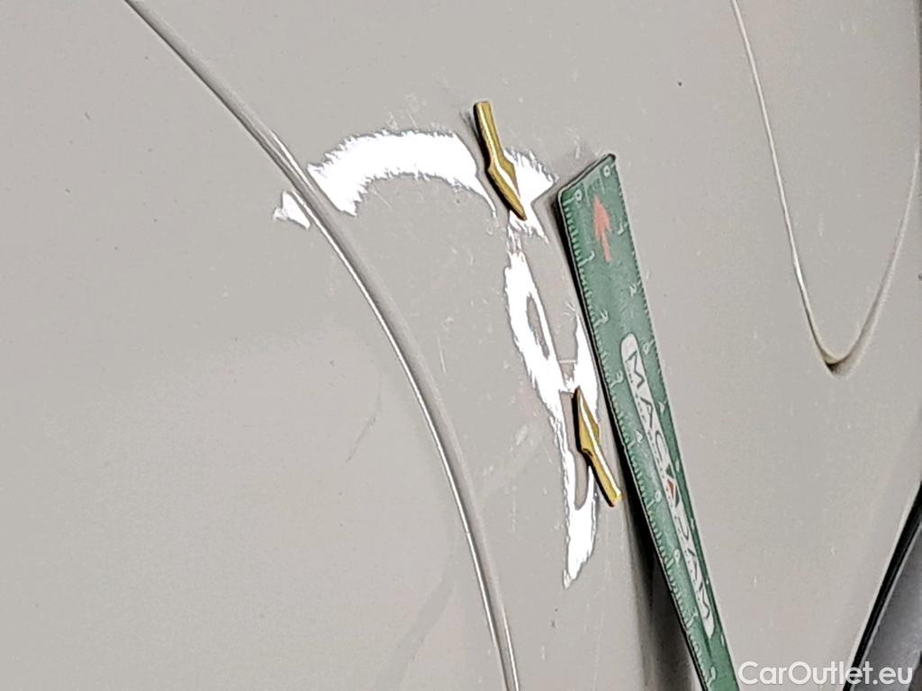  Mercedes  GLB MERCEDES-BENZ  / 2019 / 5P / SUV  220 d AMG Line 4Matic #31