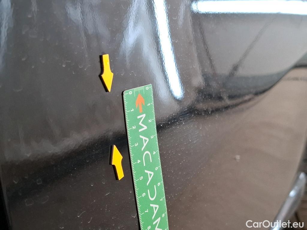  Mercedes  A-Klasse MERCEDES-BENZ Classe A Berline / 2018 / 4P / Berline A 180 Business Line #32