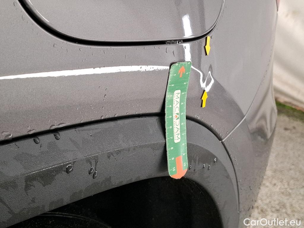  Mercedes  GLA MERCEDES-BENZ  / 2020 / 5P / SUV  250 e AMG LINE DCT #23