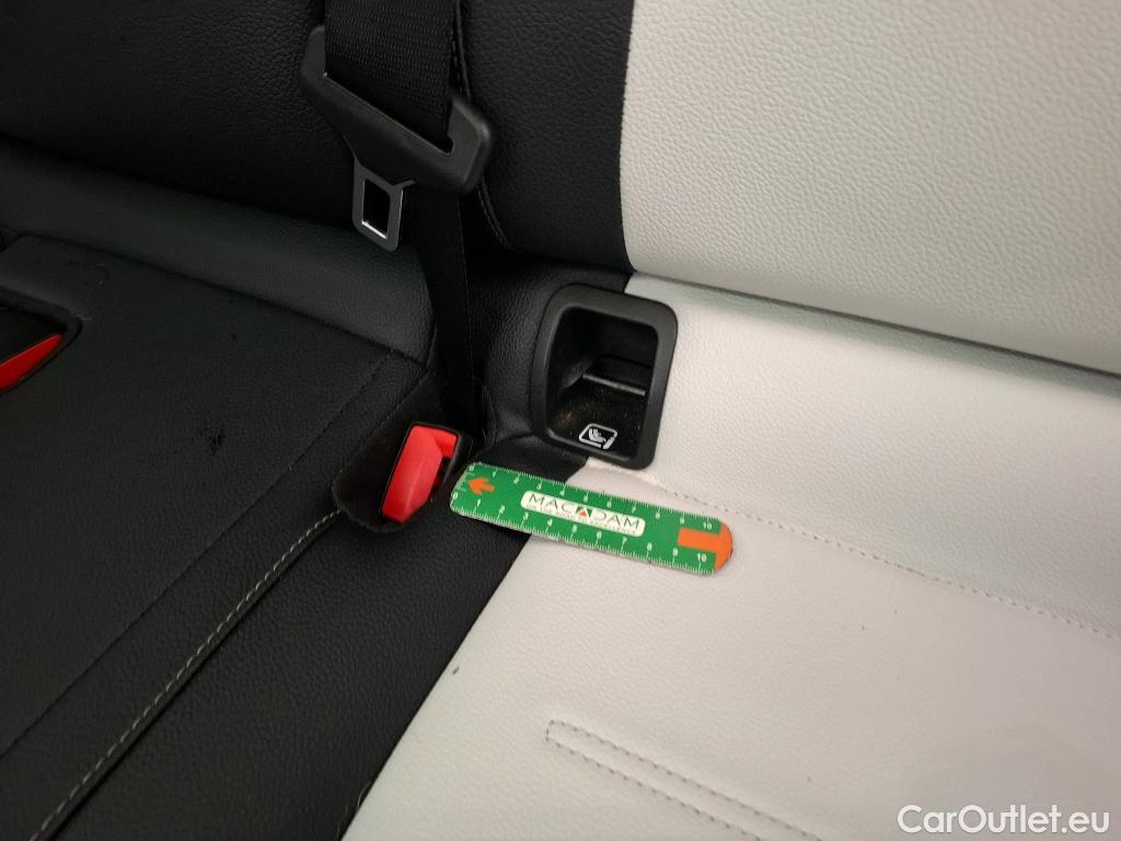  Mercedes  GLA MERCEDES-BENZ  / 2020 / 5P / SUV  250 e AMG LINE DCT #26