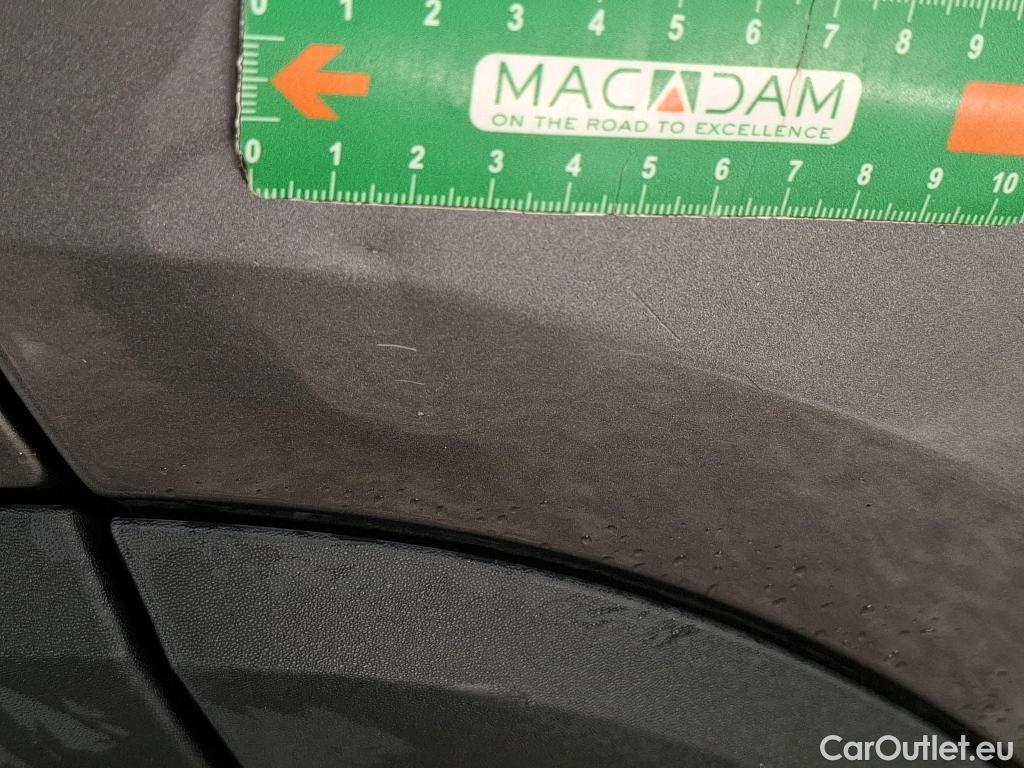  Mercedes  GLA MERCEDES-BENZ  / 2020 / 5P / SUV  250 e AMG LINE DCT #6