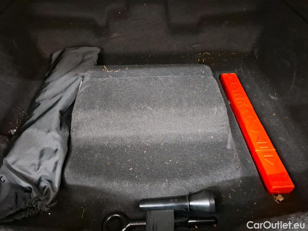  LYNK & Co  01 LYNK & CO  / 2020 / 5P / SUV 1.5 261ch  Hybride Rechargeable #3