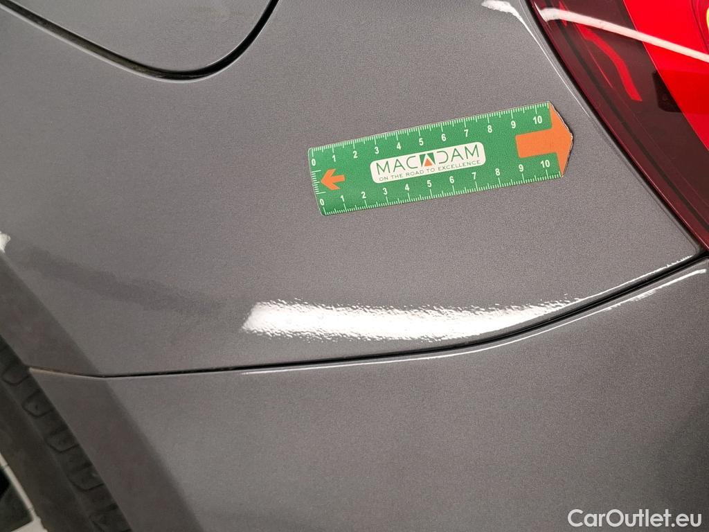  Mercedes  A-Klasse MERCEDES-BENZ Classe A Compact  2018  5P  Berline A 250 e Business Line 8GDCT #11