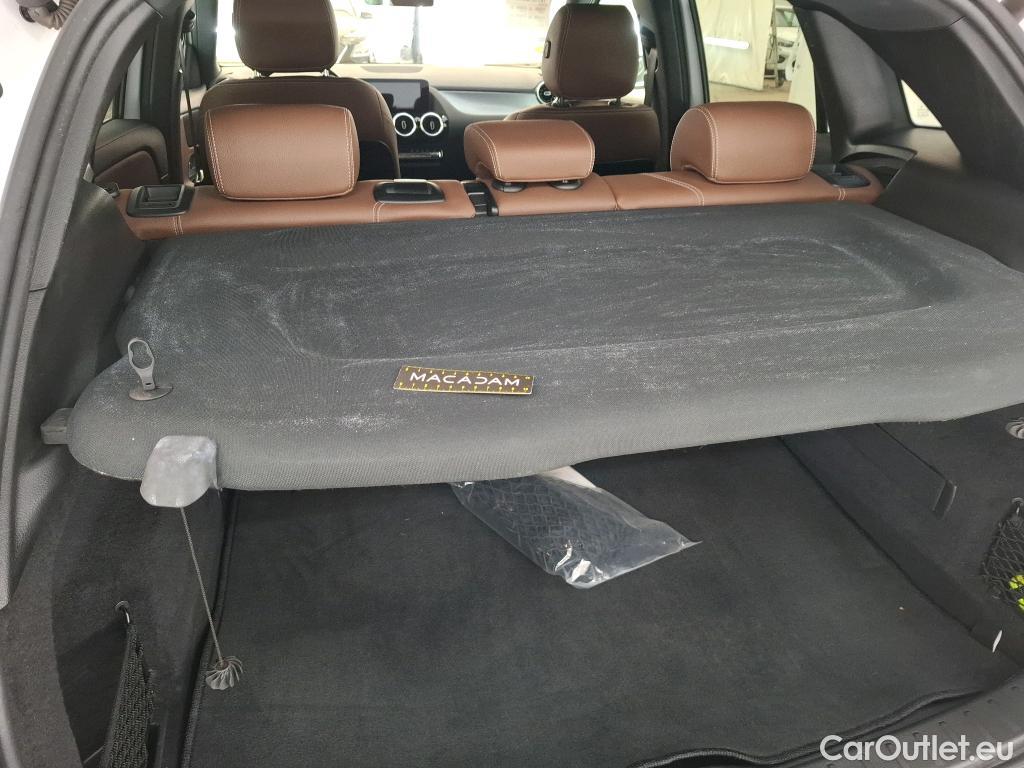  Mercedes  GLA MERCEDES-BENZ  / 2020 / 5P / SUV 2.0  200 D BUSINESS LINE DCT #26