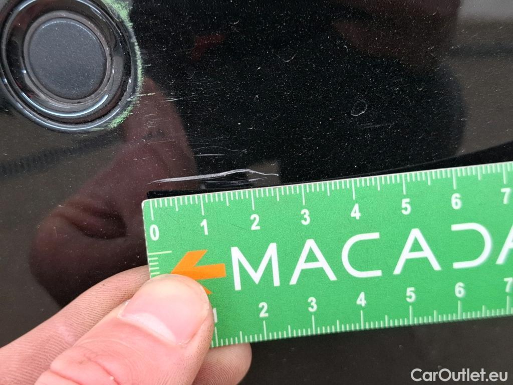  Mercedes  A-Klasse MERCEDES-BENZ Classe A Berline / 2018 / 4P / Berline A 180 Business Line #44