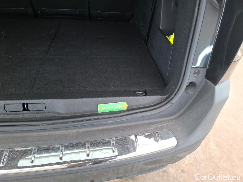  Peugeot  5008  Allure Business 1.5 HDi 130CV BVA8 7 Sieges E6dT #5