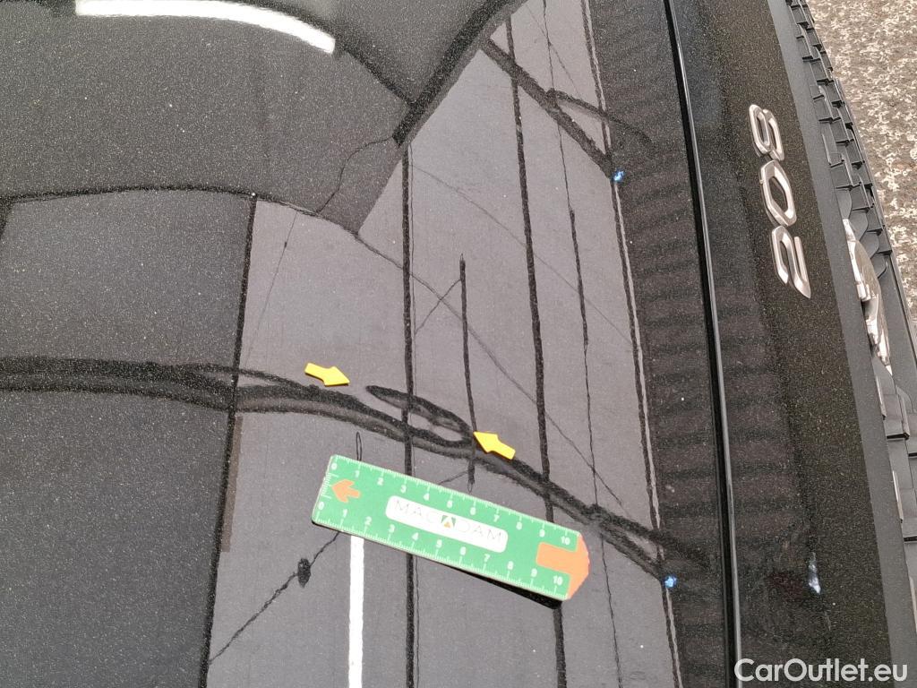  Peugeot  208  Allure Pack 1.5 HDi 100CV BVM6 E6d #1