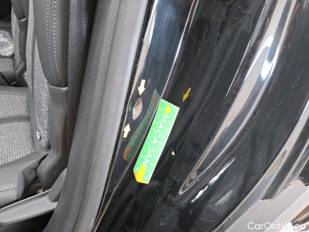  Peugeot  5008  Allure Business 1.5 HDi 130CV BVA8 7 Sieges E6dT #9