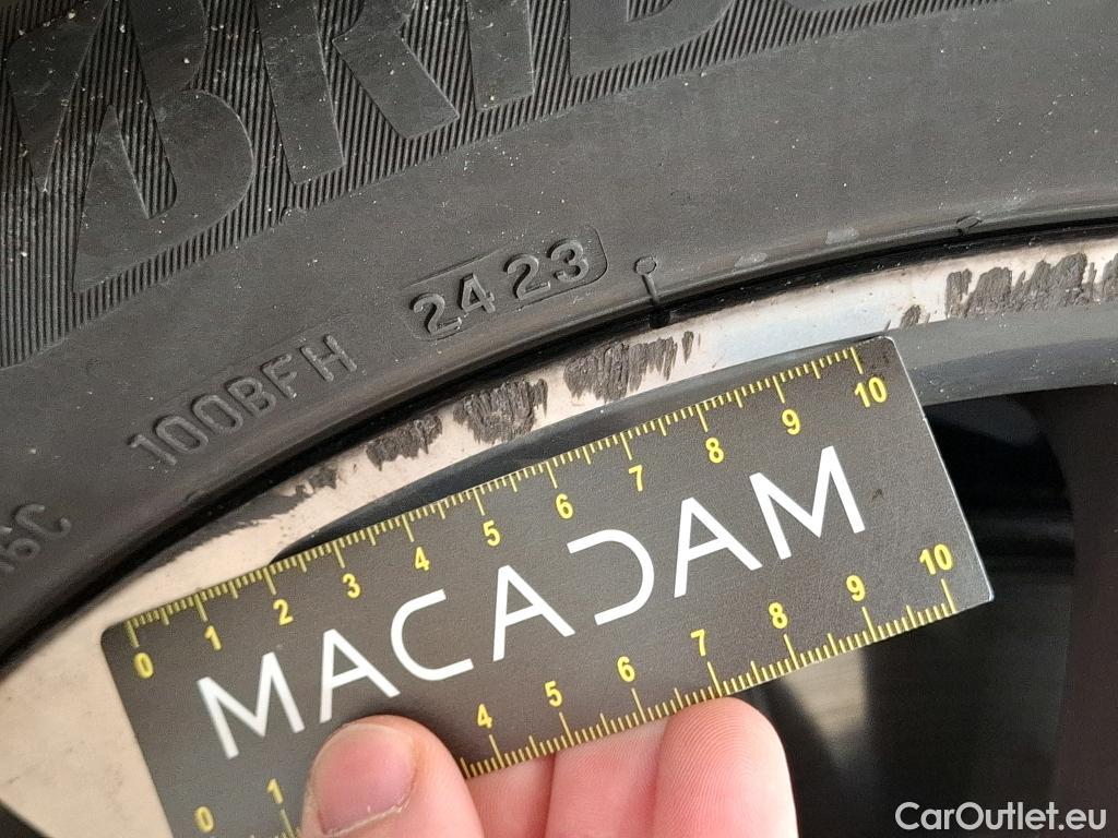  Peugeot  3008  Allure 1.5 HDi 130CV BVA8 E6d #21