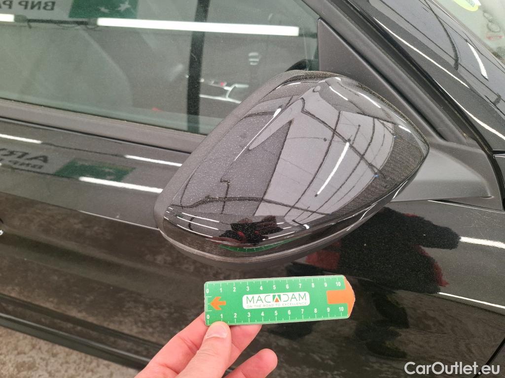  Peugeot  208  Allure Pack 1.5 HDi 100CV BVM6 E6d #21