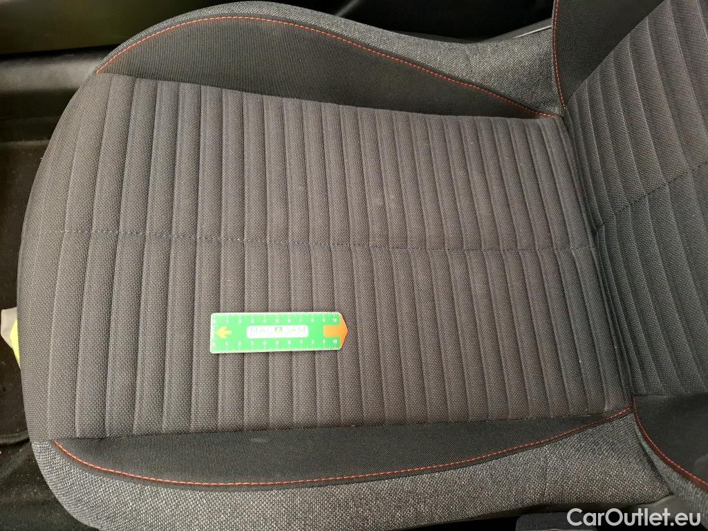  Peugeot  2008  Active Pack 1.5 HDi 110CV BVM6 E6d #39