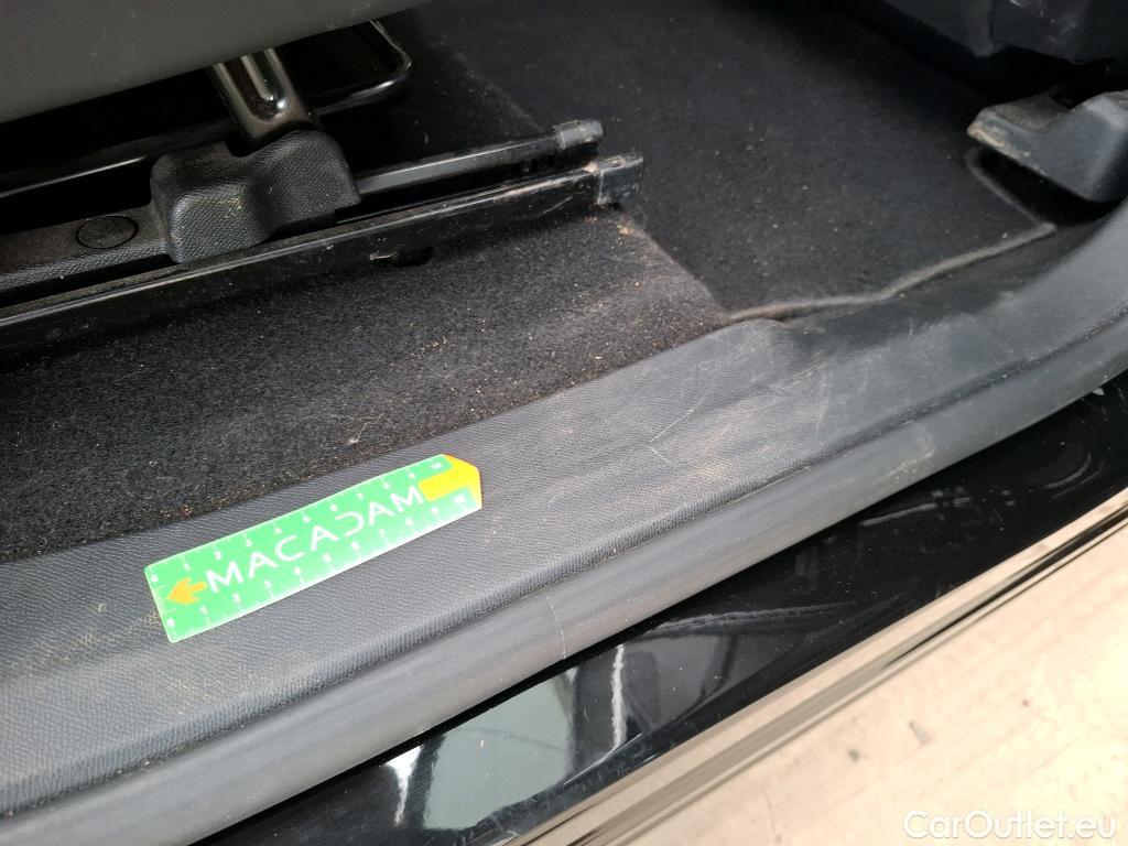  Peugeot  5008  Allure Business 1.5 HDi 130CV BVA8 7 Sieges E6dT #7