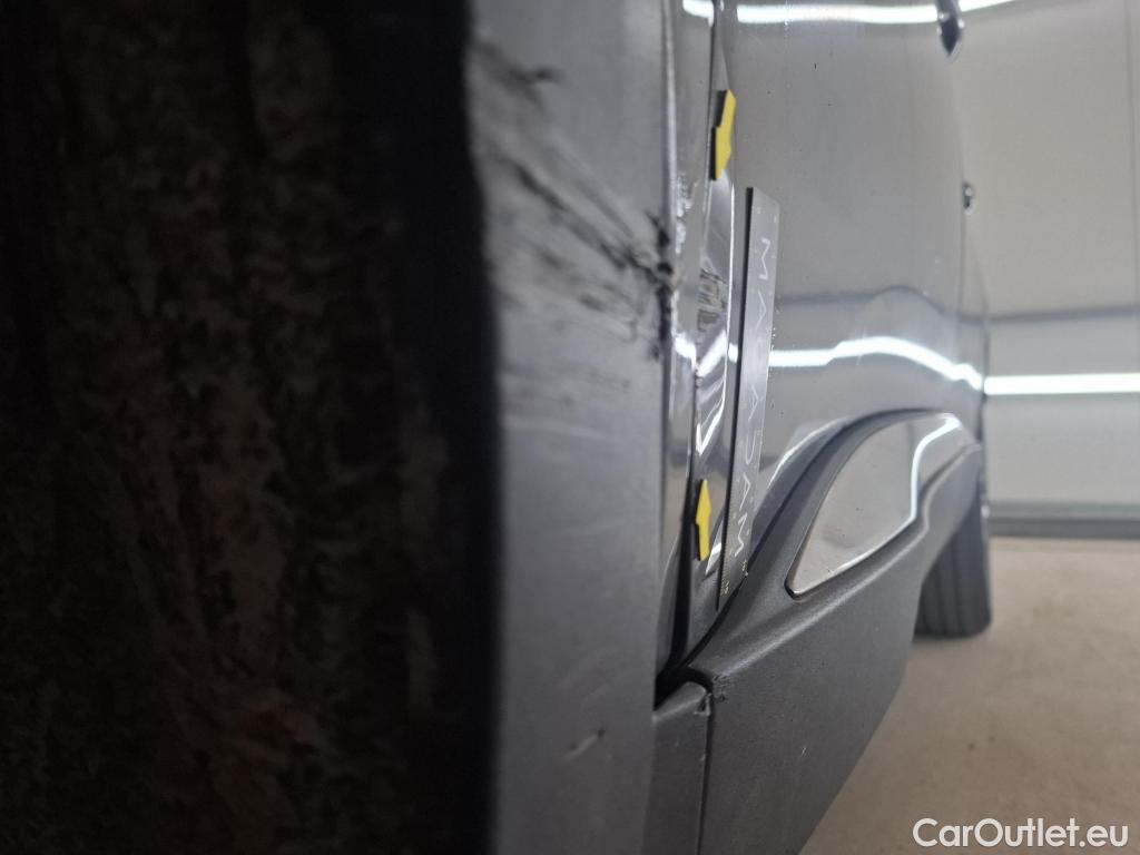  Peugeot  3008  Allure 1.5 HDi 130CV BVA8 E6d #1