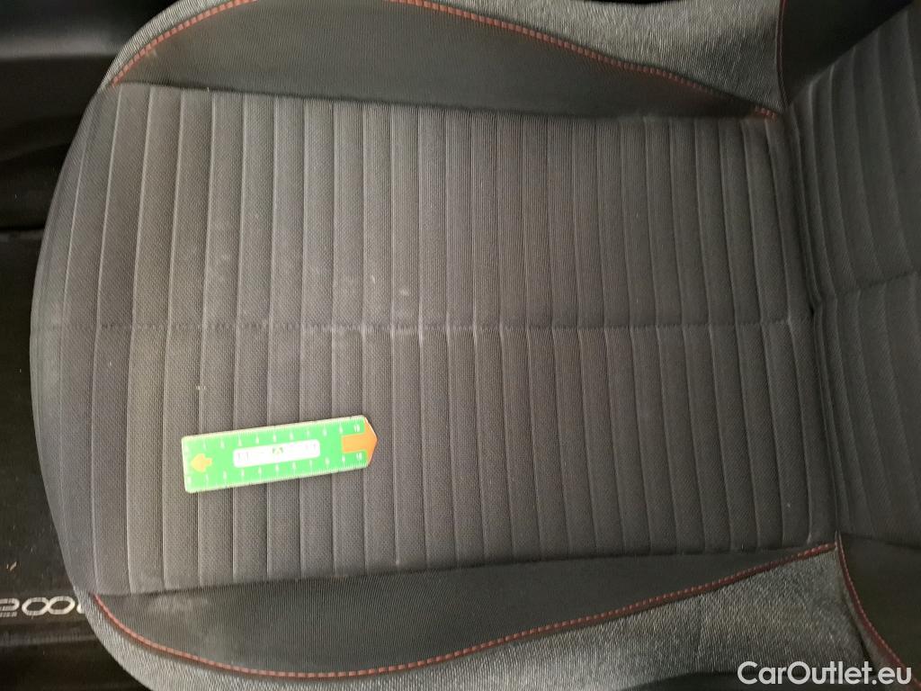  Peugeot  2008  Active Pack 1.5 HDi 110CV BVM6 E6d #38