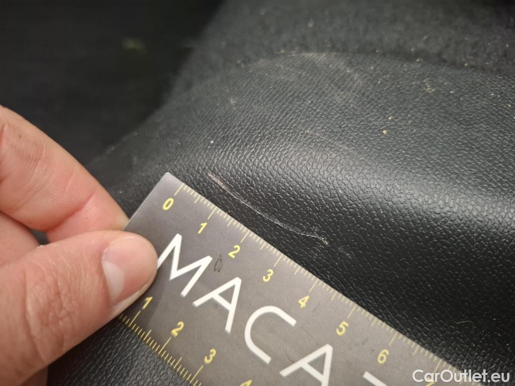  Peugeot  3008  Allure 1.5 HDi 130CV BVA8 E6d #33