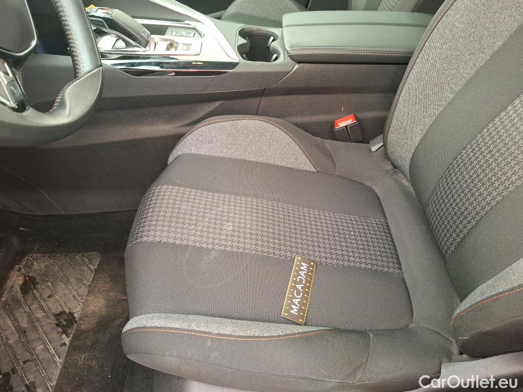  Peugeot  3008  Active Pack 1.5 HDi 130CV BVA8 E6d #12