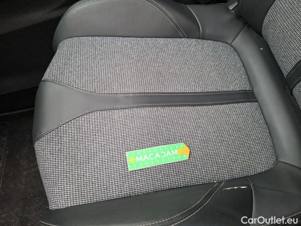  Peugeot  5008  Allure Business 1.5 HDi 130CV BVA8 7 Sieges E6dT #2