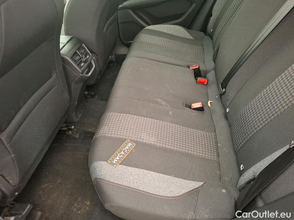  Peugeot  3008  Active Pack 1.5 HDi 130CV BVA8 E6d #14