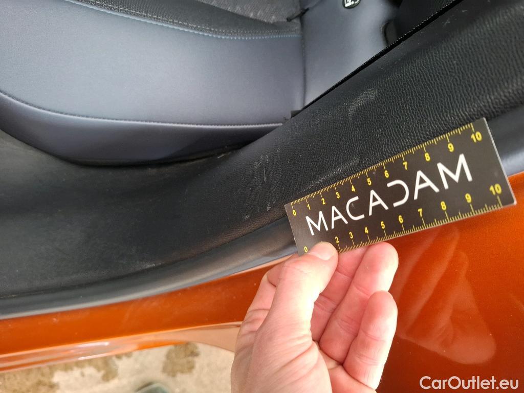  Peugeot  2008  Allure Business 1.5 HDi 130CV BVA8 E6d #29