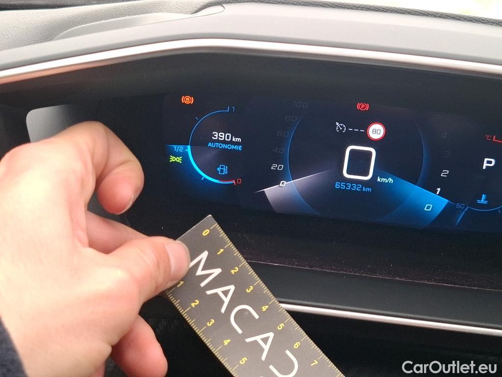  Peugeot  2008  Allure Business 1.5 HDi 130CV BVA8 E6d #23