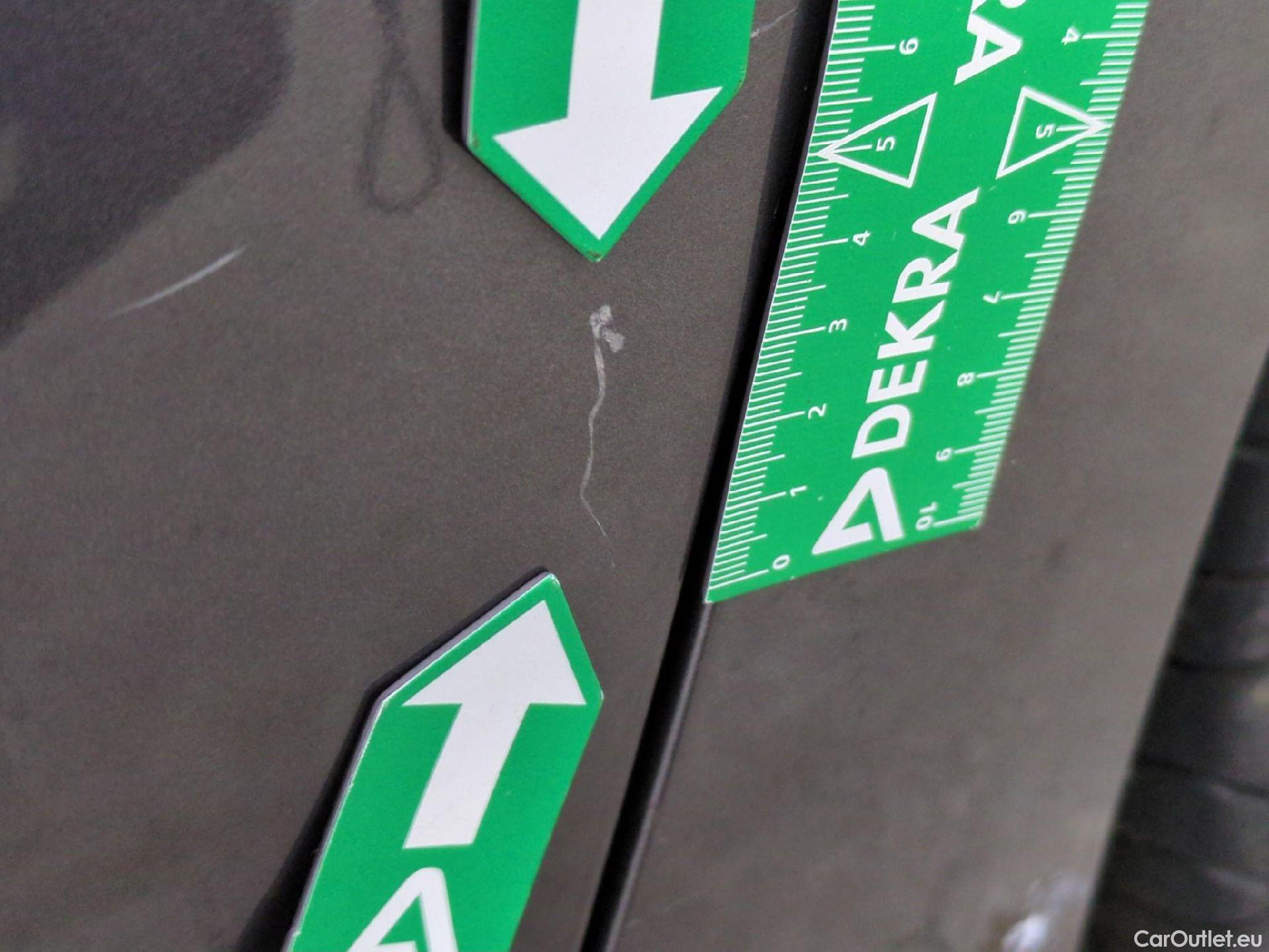  Peugeot  208  Active Pack 1.5 HDi 100CV BVM6 E6d #40