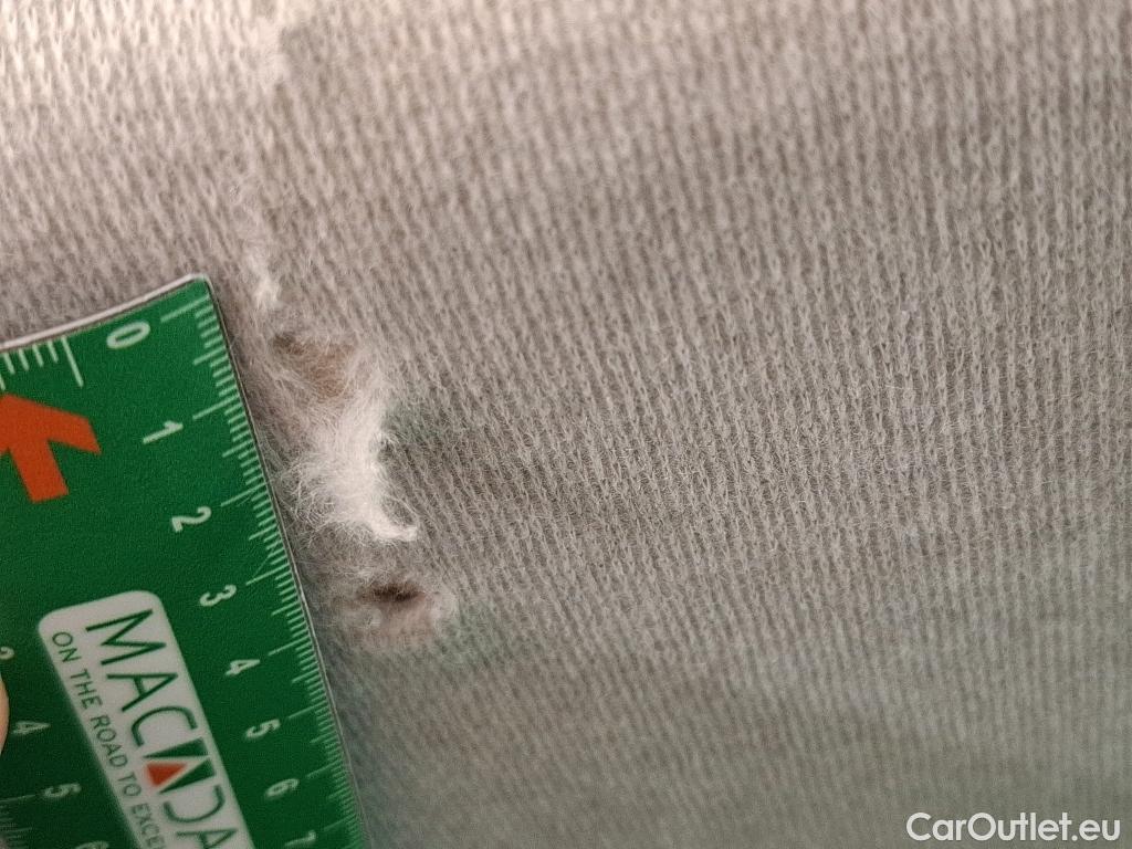  Renault  Trafic  III Combi L1H1 2 8t (8/9 Sièges) Zen 1.6 dCi 120CV BVM6 9 Sieges E5 #30