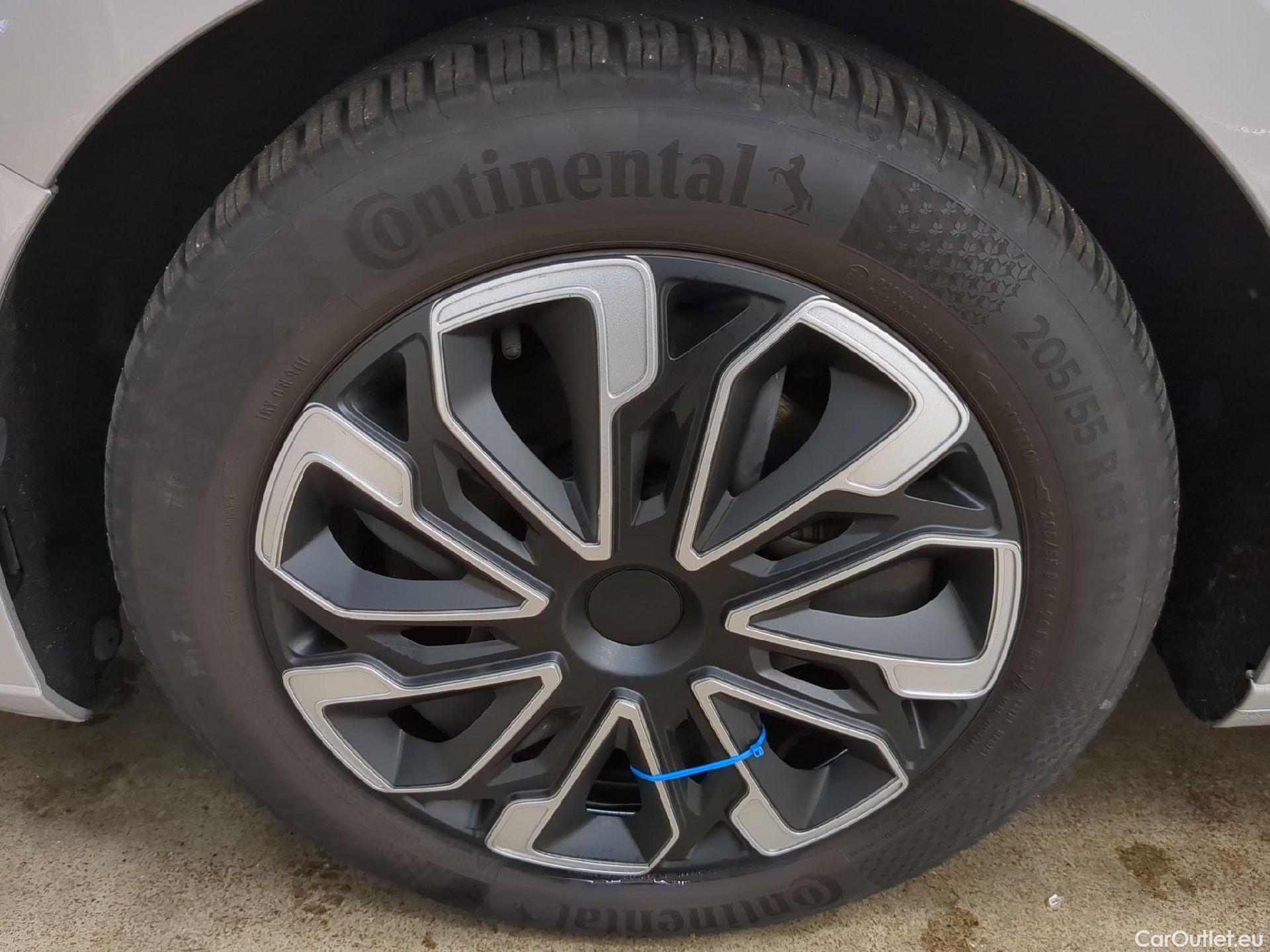  Renault  Megane  IV Berline 5pt. Business 1.5 dCi 115CV BVM6 E6dT #2