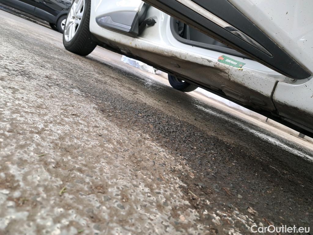  Renault  Clio  IV Business 0.9 TCe 90CV BVM5 E6 #1