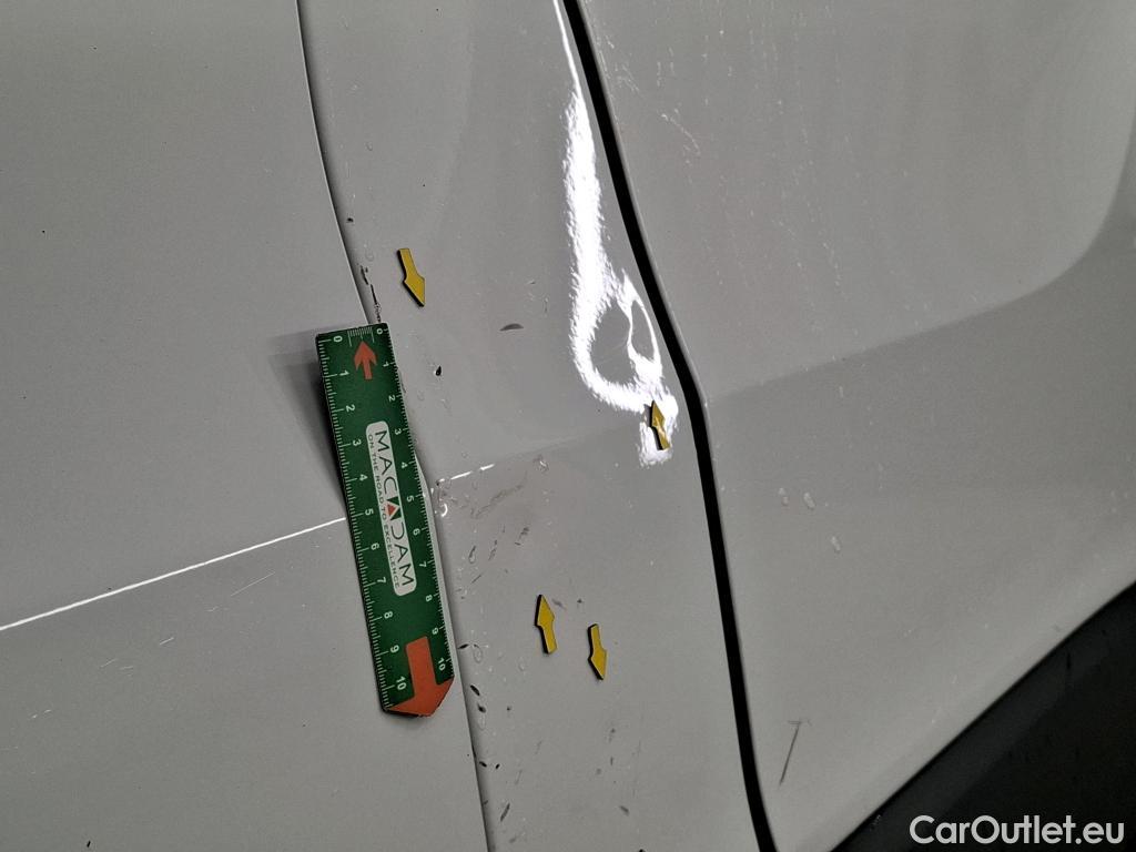  Renault  Trafic  III Combi L1H1 2 8t (8/9 Sièges) Zen 1.6 dCi 120CV BVM6 9 Sieges E5 #26