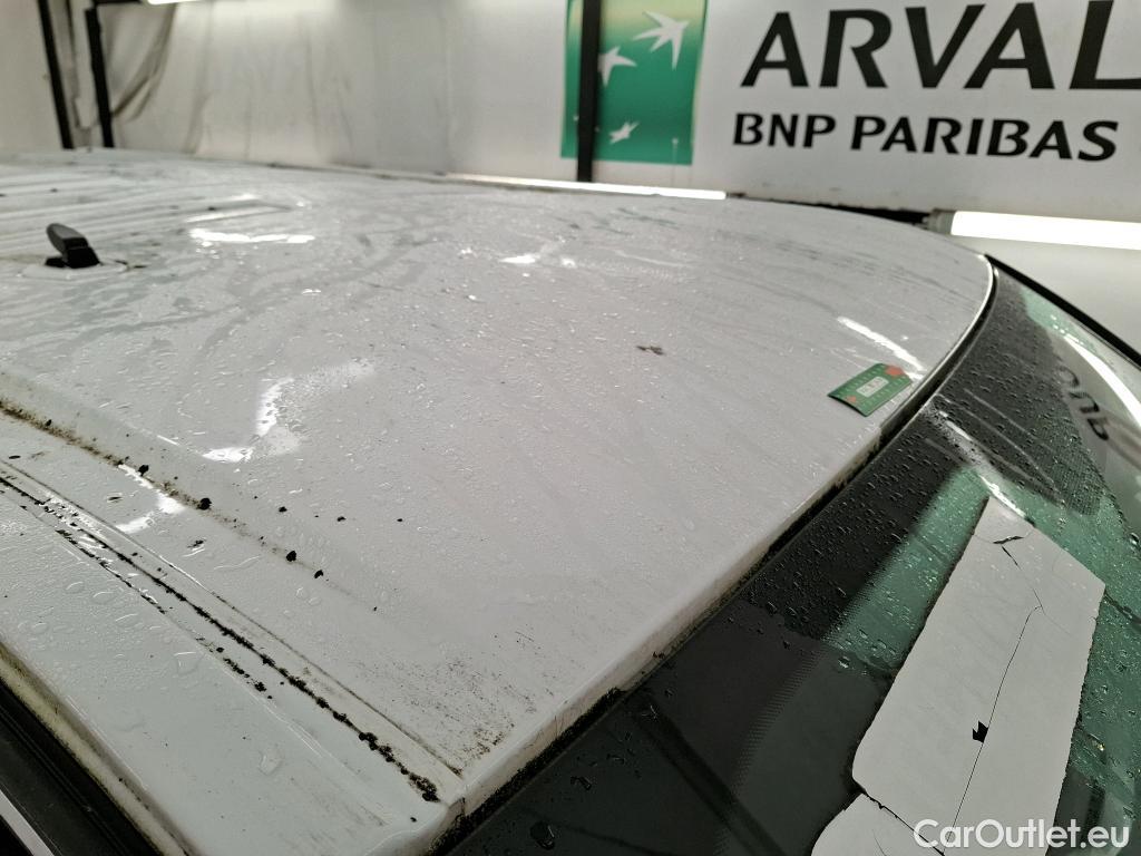  Renault  Trafic  III Combi L1H1 2 8t (8/9 Sièges) Zen 1.6 dCi 120CV BVM6 9 Sieges E5 #12